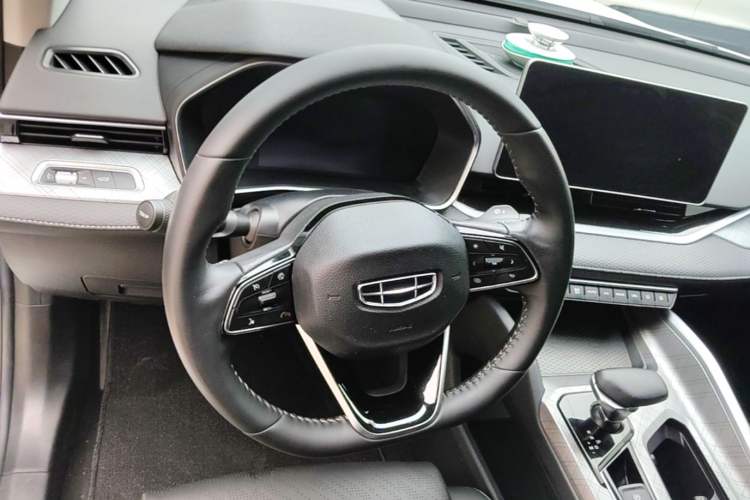 Used Geely Auto Preface 2021 2.0TD Luxury Version Steering Wheel