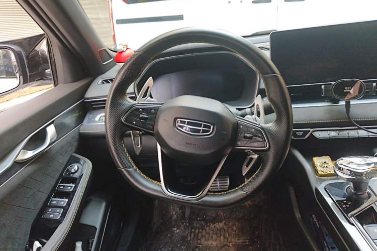 Used Geely Auto Preface 2021 2.0TD Space-Time Edition Hao Yue Steering Wheel