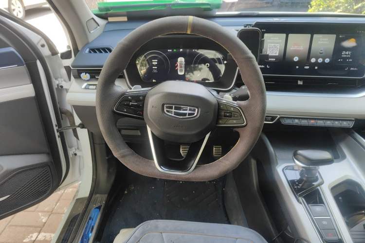 Used Geely Auto Preface 2021 2.0TD Flagship Edition Steering Wheel