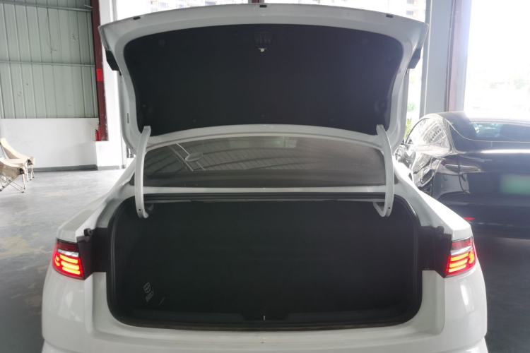 Used Geely Auto Preface 2021 Revised Version 2.0TD Luxury Edition Trunk