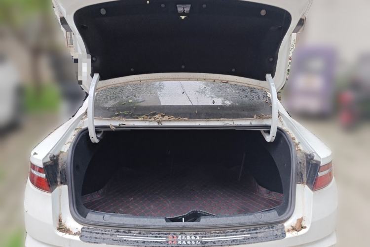 Used Geely Auto Preface 2021 2.0TD Luxury Version Trunk