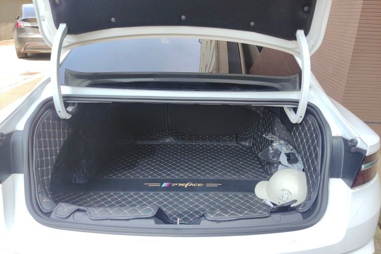 Used Geely Auto Preface 2021 2.0TD Designer's Recommended Edition Trunk