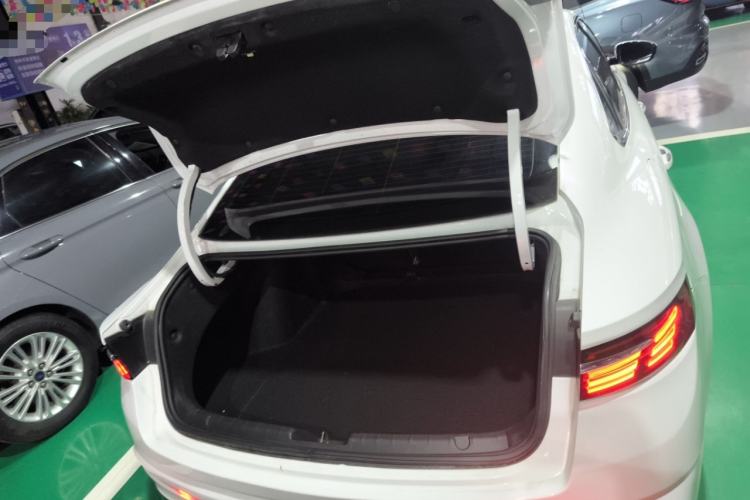 Used Geely Auto Preface 2021 2.0TD Luxury Version Trunk