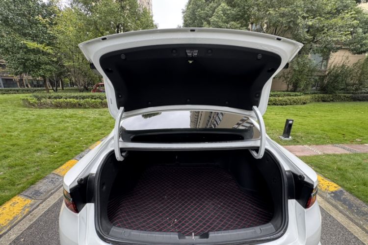 Used Geely Auto Preface 2021 Revised Version 2.0TD Luxury Edition Trunk