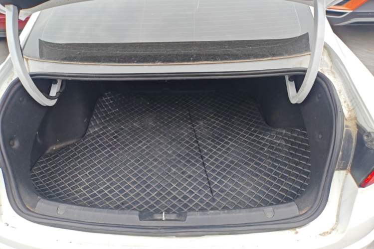 Used Geely Auto Preface 2021 2.0TD Luxury Version Trunk