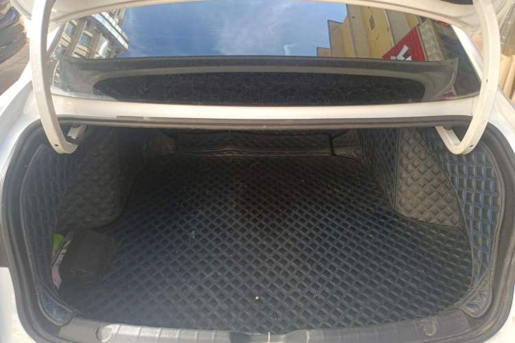 Used Geely Auto Preface 2021 2.0TD Luxury Version Trunk