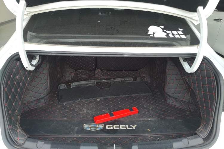 Used Geely Auto Preface 2021 2.0TD Luxury Version Trunk
