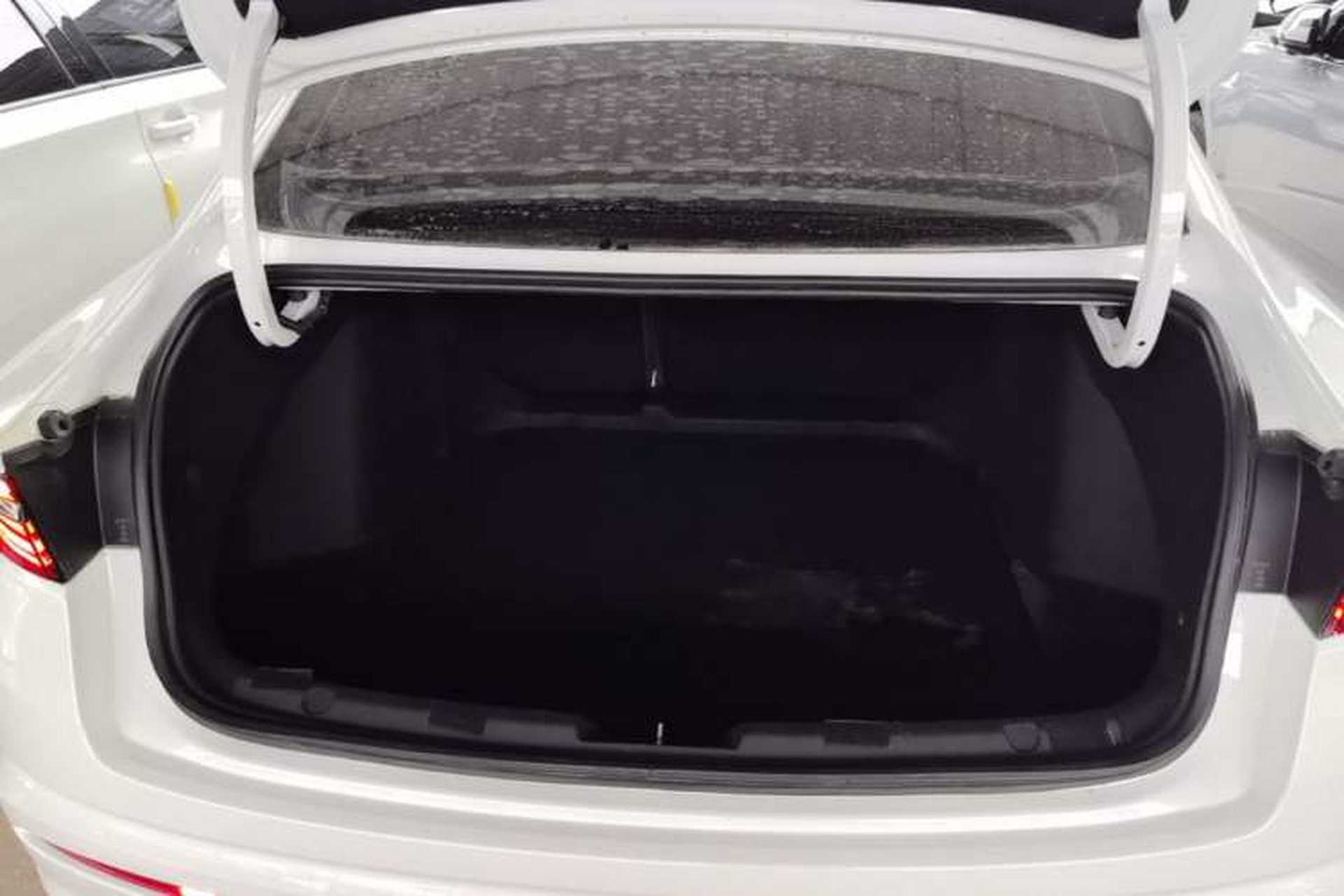 Used Geely Auto Preface 2021 2.0TD Luxury Version Trunk