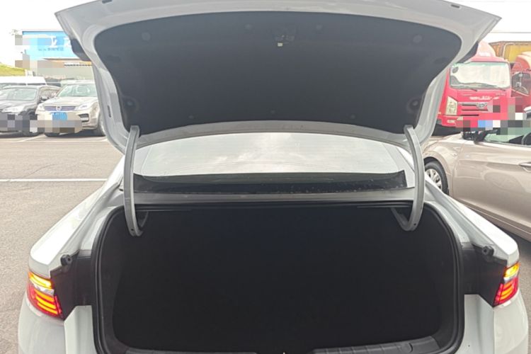 Used Geely Auto Preface 2021 2.0TD Luxury Version Trunk
