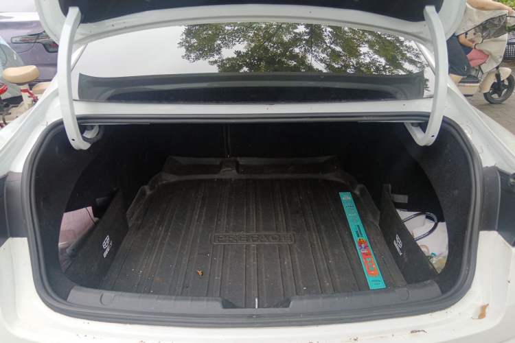 Used Geely Auto Preface 2021 2.0TD Luxury Version Trunk