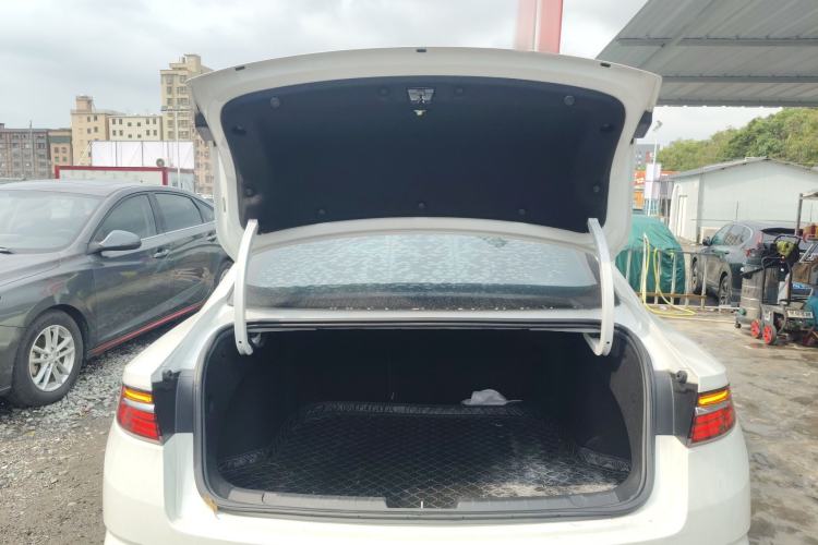Used Geely Auto Preface 2021 2.0TD Luxury Version Trunk
