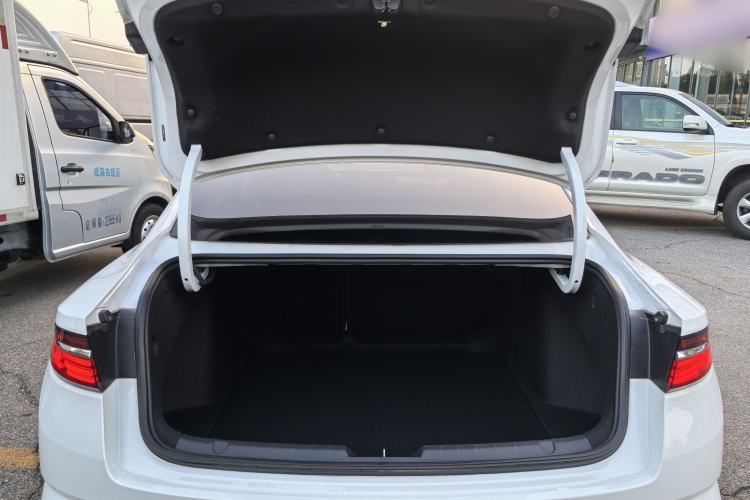 Used Geely Auto Preface 2021 2.0TD Luxury Version Trunk