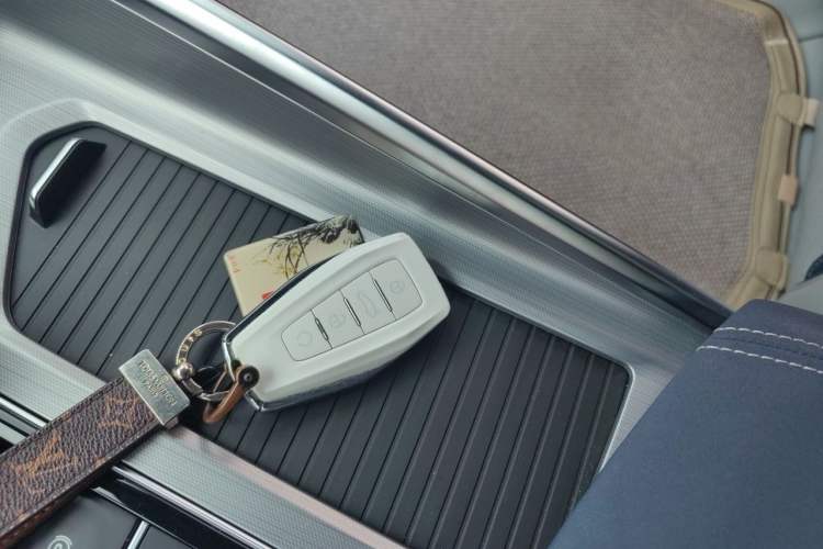 Used Geely Auto Preface 2021 2.0TD Designer's Recommended Edition Vehicle Key