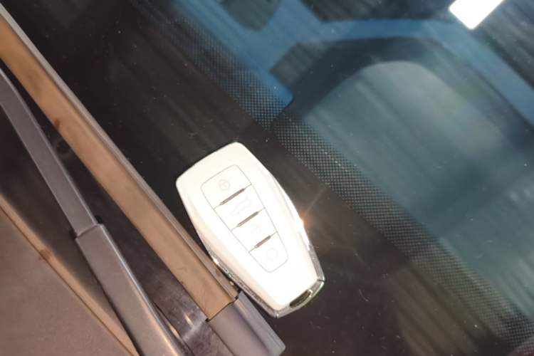 Used Geely Auto Preface 2021 Revised Version 2.0TD Luxury Edition Vehicle Key