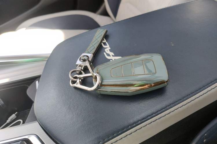 Used Geely Auto Preface 2021 Revised Version 2.0TD Luxury Edition Vehicle Key