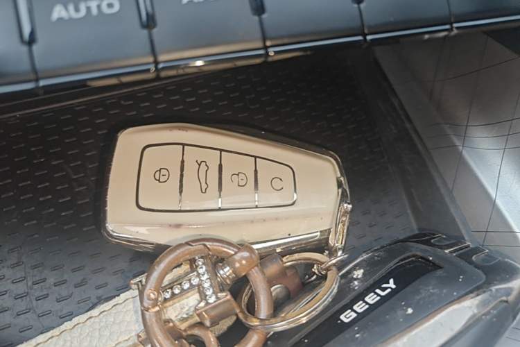 Used Geely Auto Preface 2021 2.0TD Luxury Version Vehicle Key