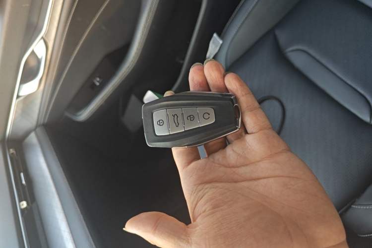 Used Geely Auto Preface 2021 2.0TD Luxury Version Vehicle Key