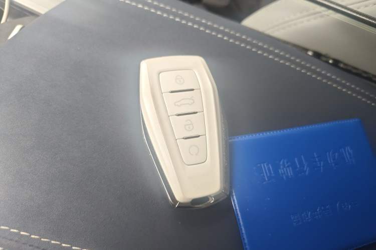 Used Geely Auto Preface 2021 Revised Version 2.0TD Luxury Edition Vehicle Key
