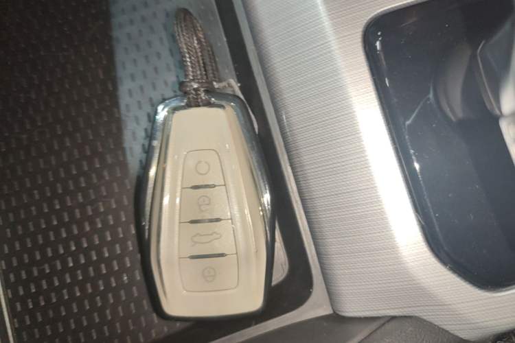Used Geely Auto Preface 2021 Revised Version 2.0TD Luxury Edition Vehicle Key