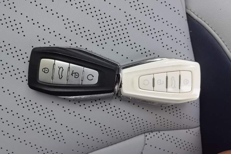 Used Geely Auto Preface 2021 Revised Version 2.0TD Luxury Edition Vehicle Key