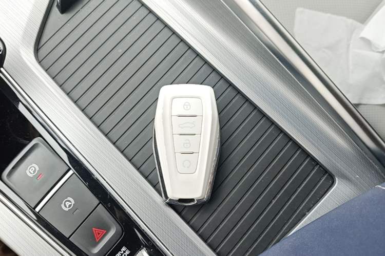 Used Geely Auto Preface 2021 2.0TD Flagship Edition Vehicle Key