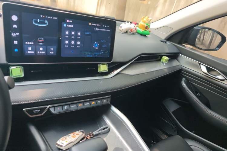 Used Geely Auto Preface 2023 2.0TD Luxury Version Audio And AC Panel