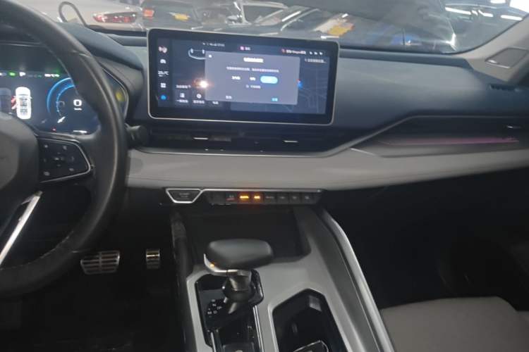 Used Geely Auto Preface 2023 2.0TD Prestige Version Audio And AC Panel