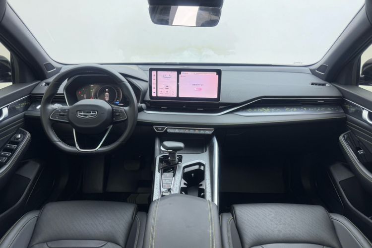 Used Geely Auto Preface 2023 1.5TD Fuyao Version Audio And AC Panel
