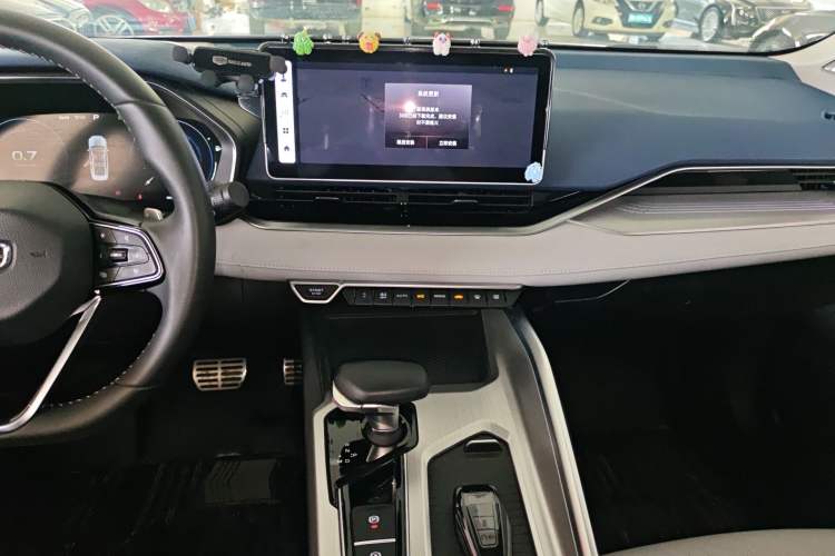 Used Geely Auto Preface 2023 2.0TD Prestige Version Audio And AC Panel