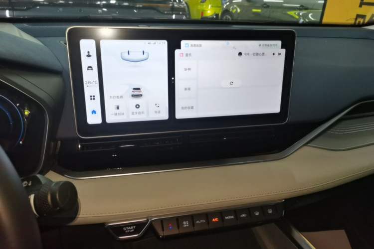 Used Geely Auto Preface 2023 2.0TD Prestige Version Audio And AC Panel