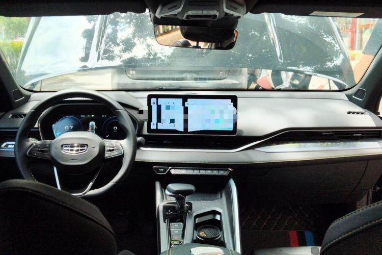 Used Geely Auto Preface 2023 1.5TD Kunlun Edition Center Console