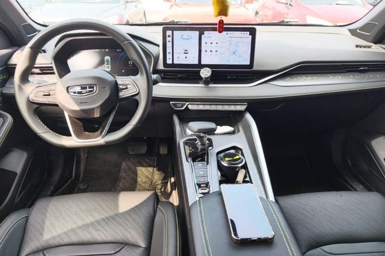 Used Geely Auto Preface 2023 1.5TD Kunlun Edition Center Console
