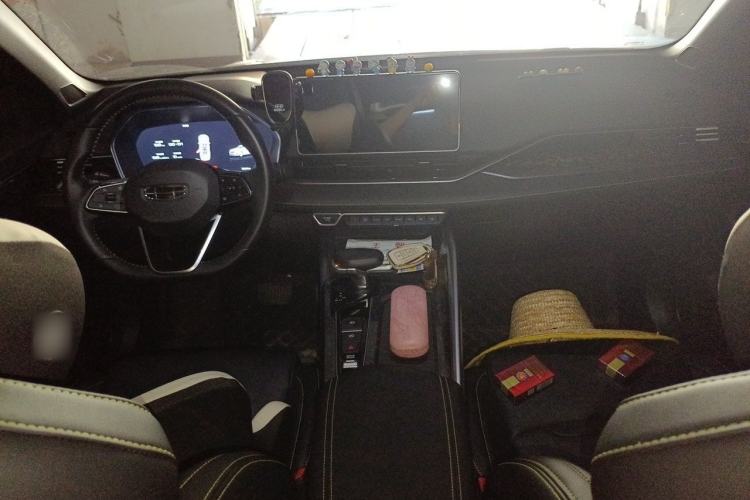 Used Geely Auto Preface 2023 1.5TD Kunlun Edition Center Console