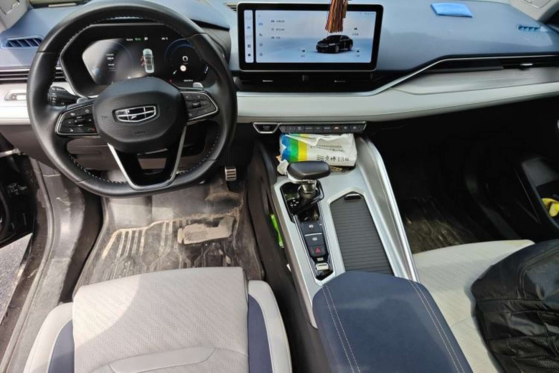 Used Geely Auto Preface 2023 2.0TD Prestige Version Center Console