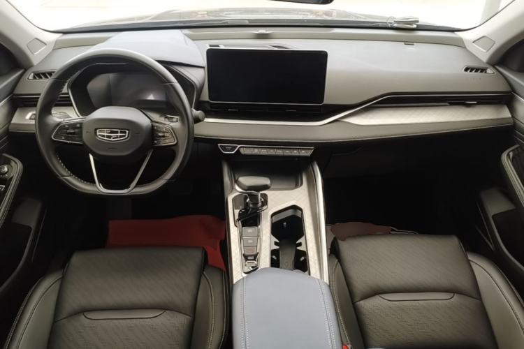 Used Geely Auto Preface 2023 2.0TD Luxury Version Center Console