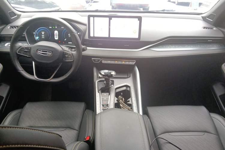 Used Geely Auto Preface 2023 1.5TD Kunlun Edition Center Console