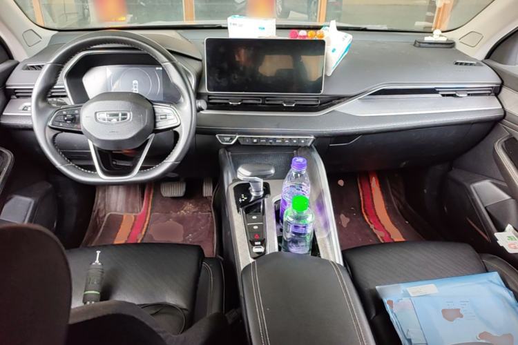 Used Geely Auto Preface 2023 2.0TD Luxury Version Center Console