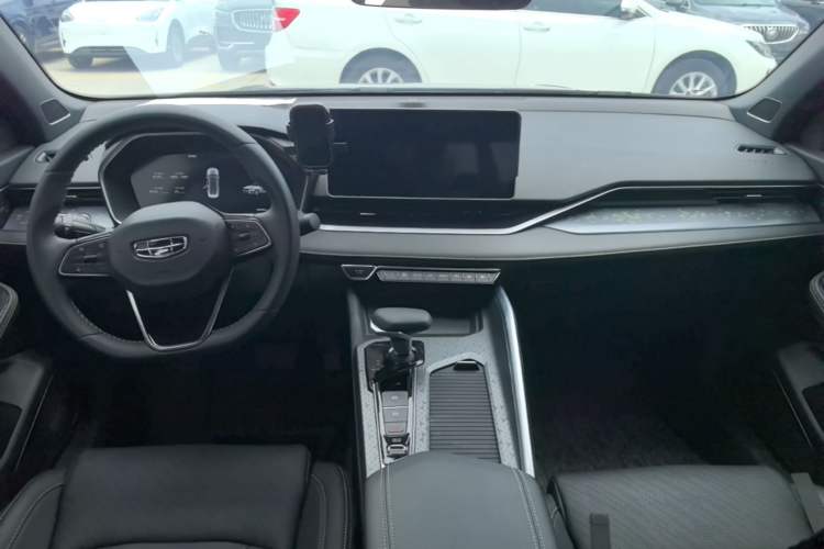 Used Geely Auto Preface 2023 1.5TD Kunlun Edition Center Console