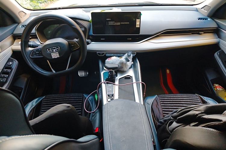 Used Geely Auto Preface 2023 2.0TD Prestige Version Center Console