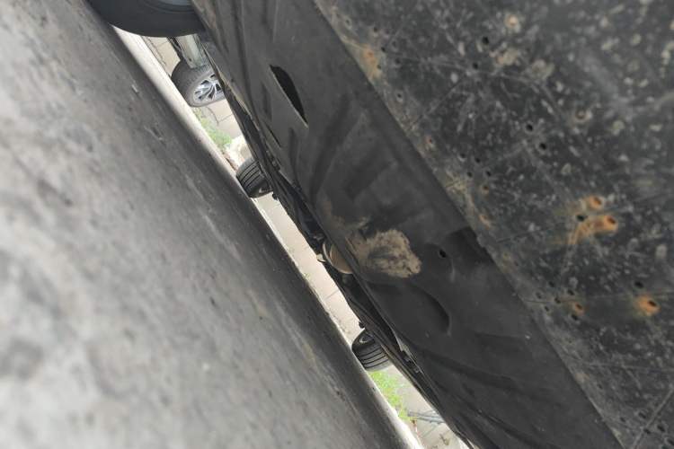 Used Geely Auto Preface 2023 2.0TD Luxury Version Chassis Front