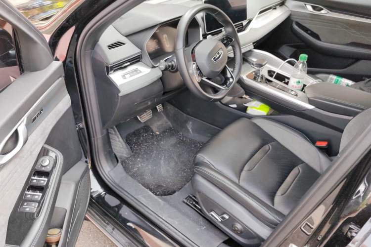 Used Geely Auto Preface 2023 2.0TD "Only This Verdant Green" Edition Driver Seat