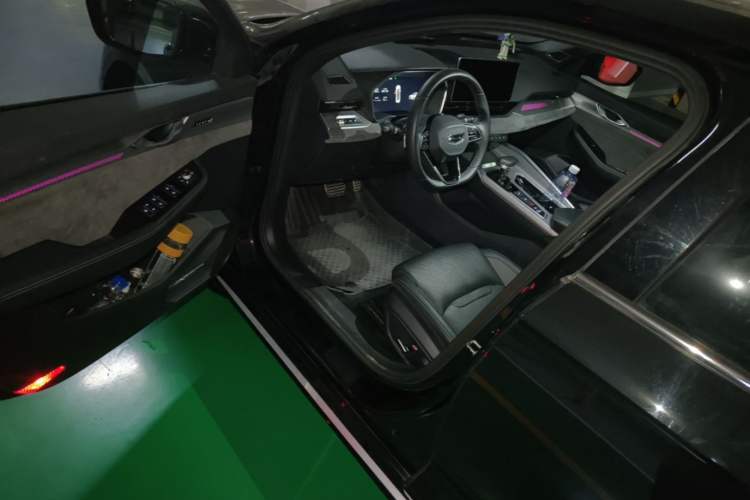 Used Geely Auto Preface 2023 2.0TD "Only This Verdant Green" Edition Driver Seat