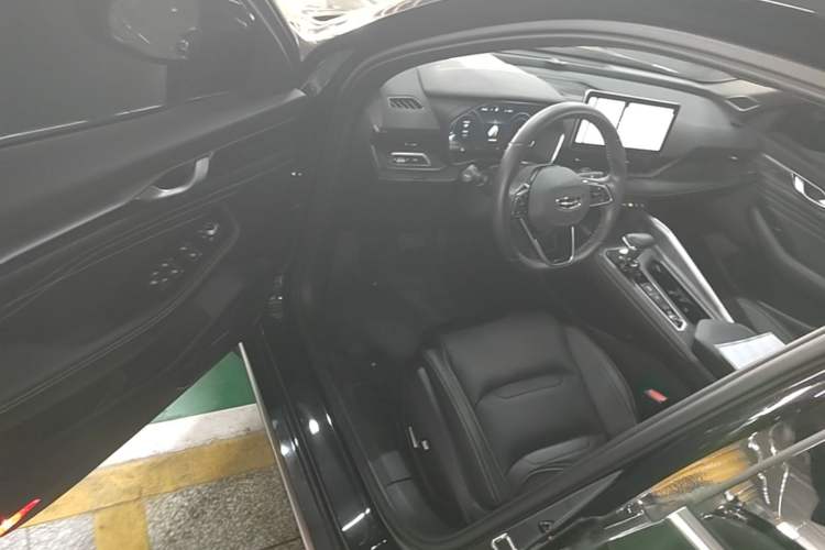 Used Geely Auto Preface 2023 1.5TD Kunlun Edition Driver Seat