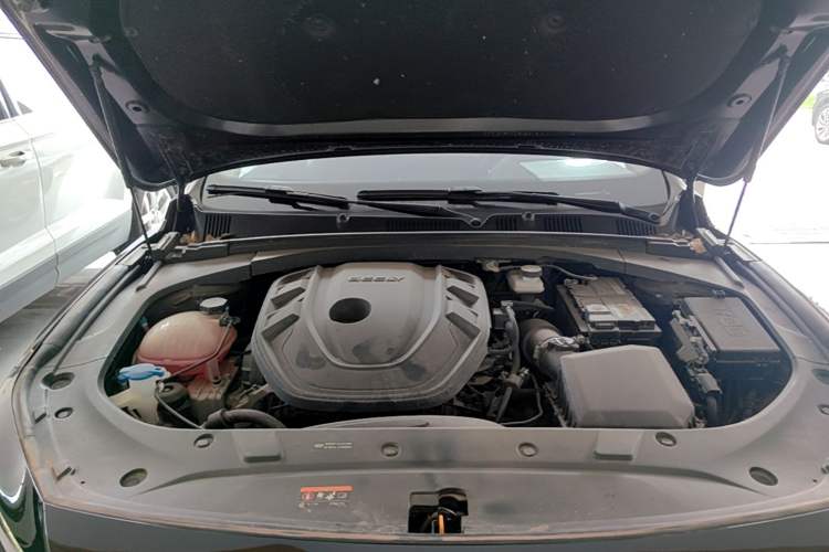 Used Geely Auto Preface 2023 2.0TD Luxury Version Engine Bay