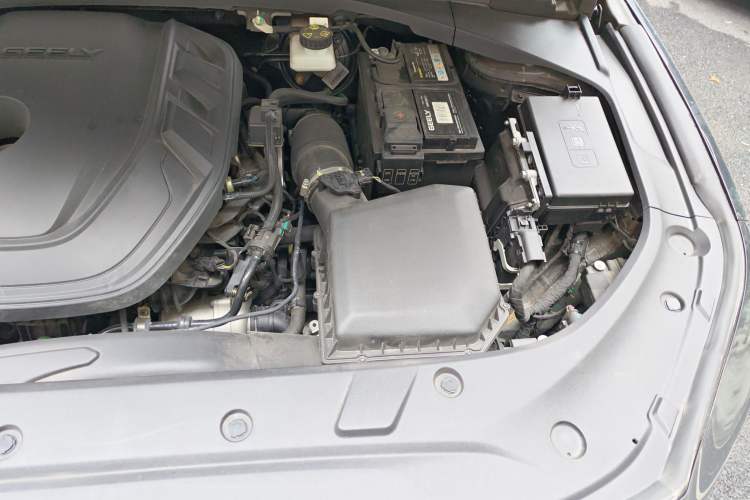 Used Geely Auto Preface 2023 2.0TD "Only This Verdant Green" Edition Engine Bay Left