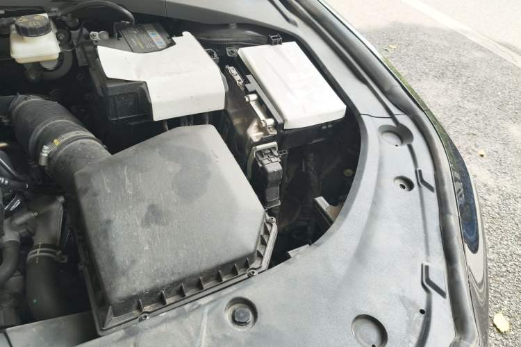 Used Geely Auto Preface 2023 1.5TD Fuyao Version Engine Bay Left
