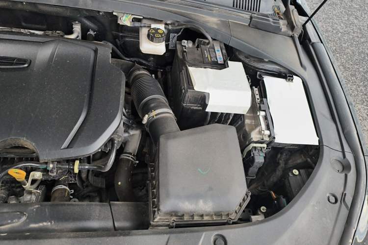 Used Geely Auto Preface 2023 1.5TD Fuyao Version Engine Bay Left
