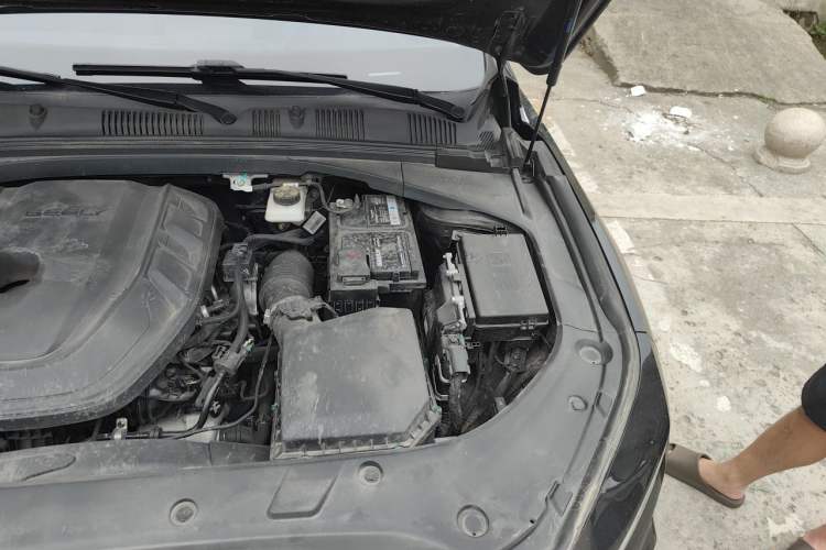 Used Geely Auto Preface 2023 2.0TD Luxury Version Engine Bay Left