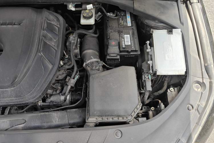Used Geely Auto Preface 2023 2.0TD Prestige Version Engine Bay Left