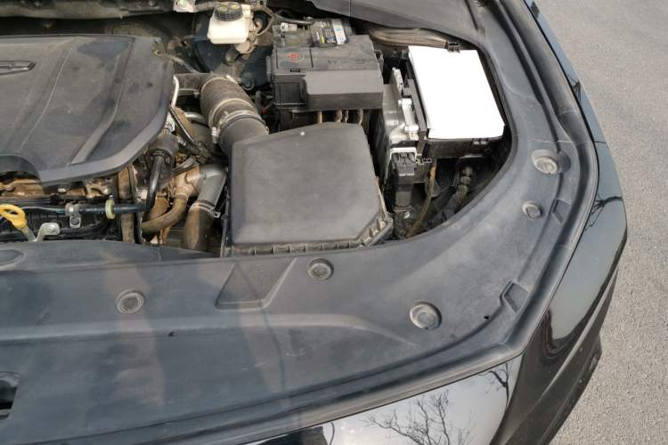 Used Geely Auto Preface 2023 1.5TD Fuyao Version Engine Bay Left